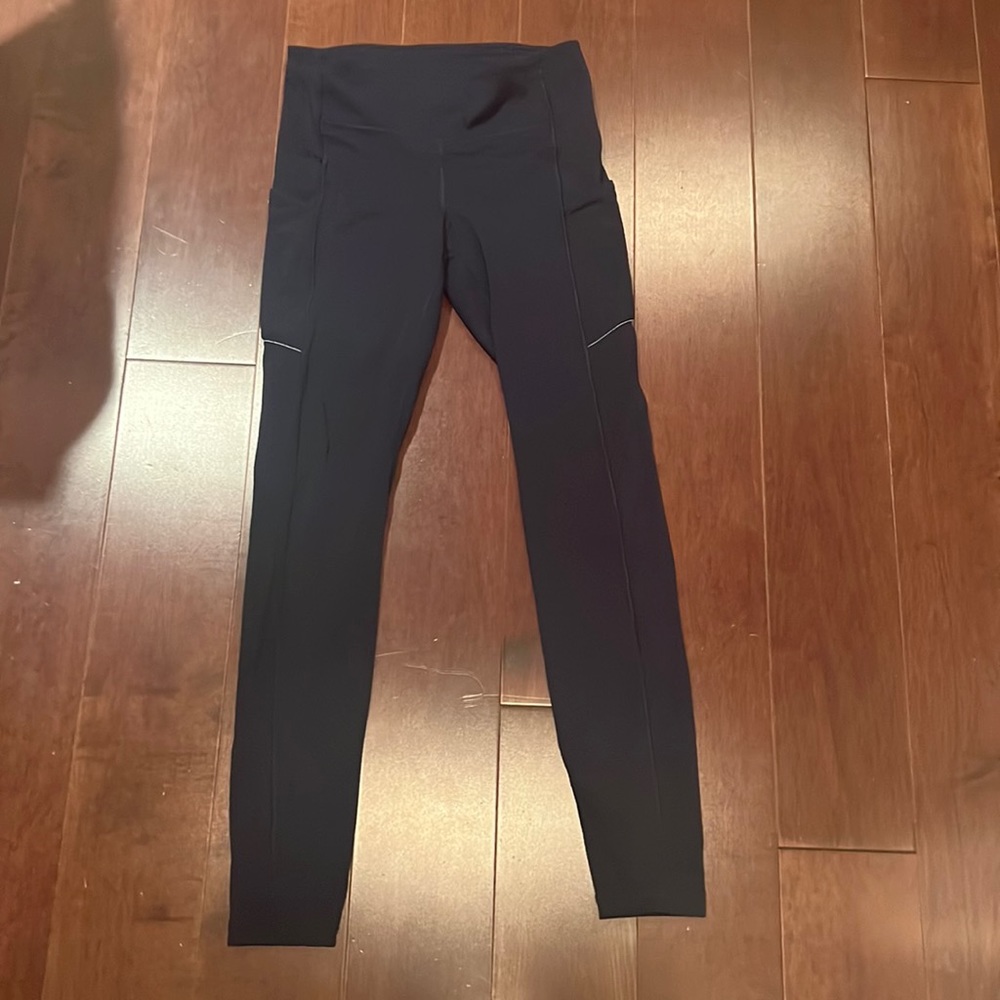 LULULEMON NAVY wunder train high rise leggings with pockets